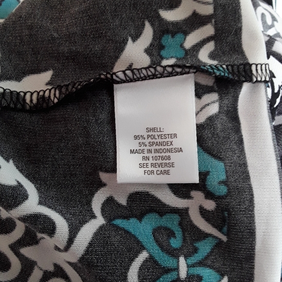 Signature Camryn Dress - Picture 5 of 8